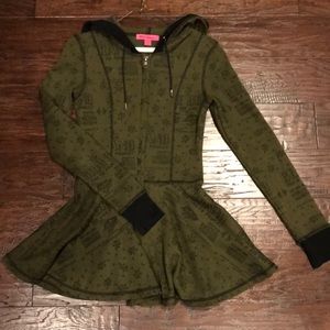 Worn 2x! Betsey Johnson zip up